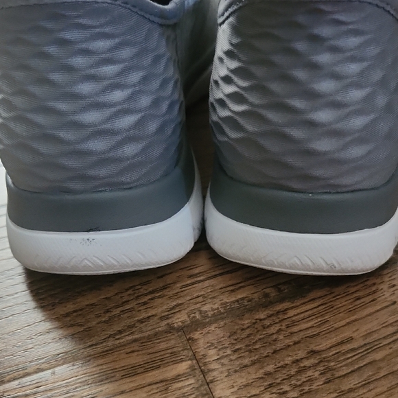 Skechers Women's Gray Slip On Sneakers - Picture 2 of 6